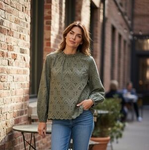 XL Pretty Garden Olive Green Lined Eyelet Lace Women's Cotton Top